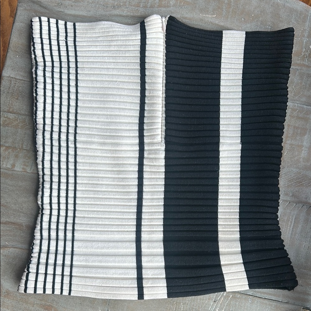 Cache Black and White Ribbed Tube Top Size Medium